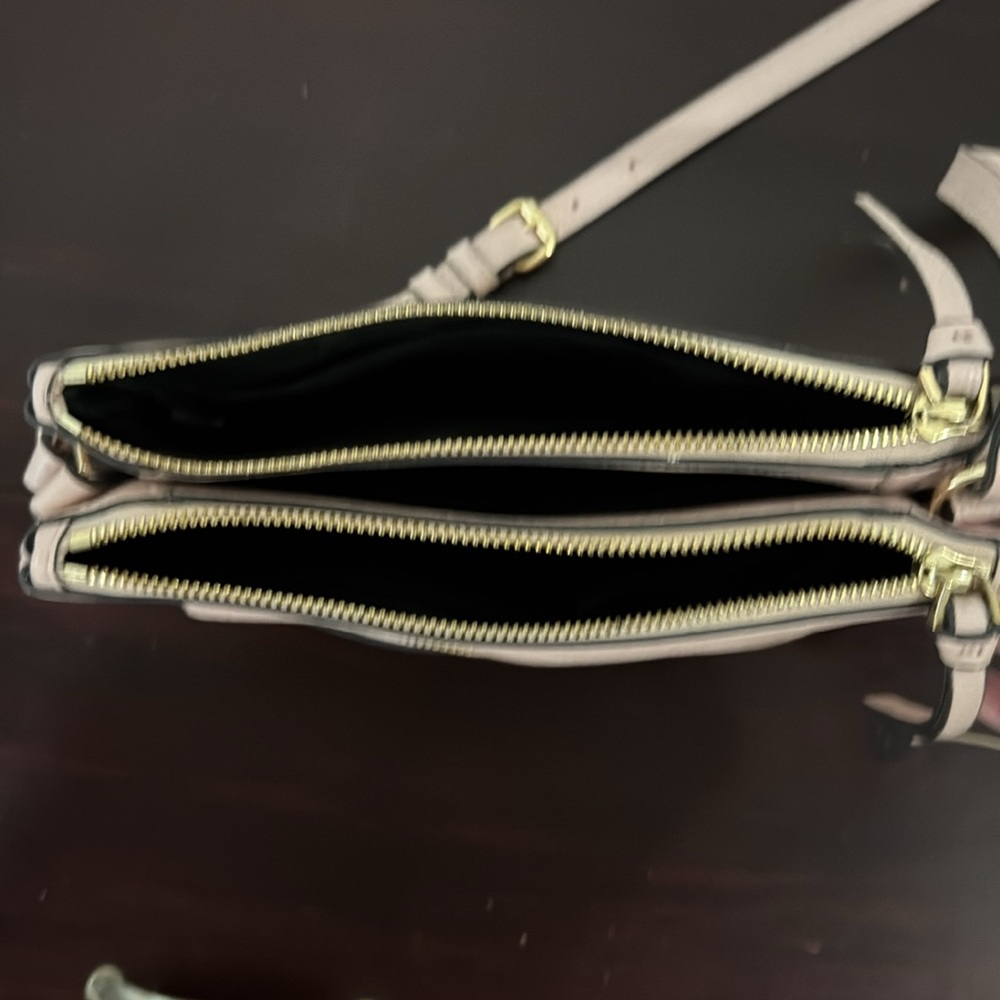 VINCE CAMUTO PINK PURSE - Picture 5 of 7